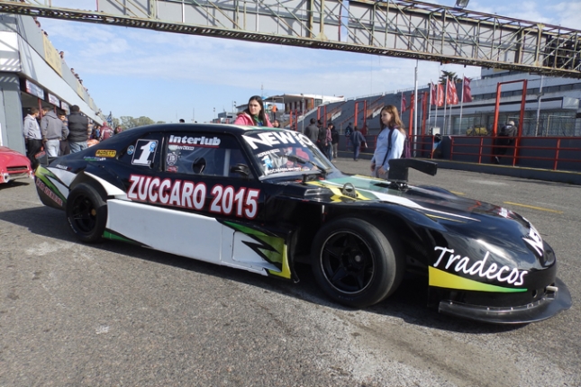 El campeón 2014, Adrian Ciocci regresó con todo a la Clase B y se quedó con la pole position en el arranque de la 6° fecha en el Circuito 8 del Gálvez.