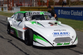 Con el Chevrolet N° 3, Alberto Codiroli no tuvo suerte en la primera fecha de la Clase B en el Autódromo de Buenos Aires.