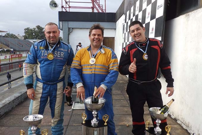 El podio de la Clase B 3º fecha: 1º Juan Viana, 2º Martin Cornet y 3º Jorge Gargaglione.