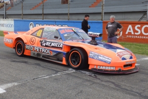 Guillermo Ferrón y la Dodge del AF Racing-Tartara irán a todo o nada a la última fecha, a la caza del líder Diego Chao en la lucha por la corona de la Clase A.