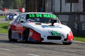 Juan Jose Eguía (h) viene de terminar 6º en la última carrera de la Clase B sumando puntos para el torneo.