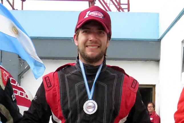 Gastón Garmendia logró ganar por primera vez en la Clase A del Procar4000 esta vez con un Ford de su propio equipo que recibe el asesoramiento del Mammarella Racing.