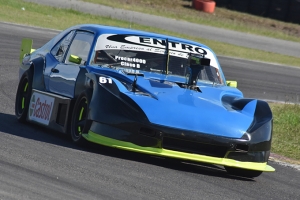 Walter Rodríguez y la Chevy N° 61 con la que volverá a la Clase B en la 10° fecha de la temporada.