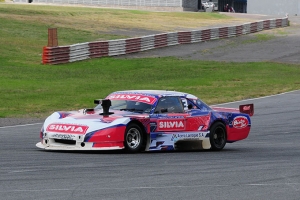 Ambos pilotos buscarán darle el primer triunfo del año a Dodge