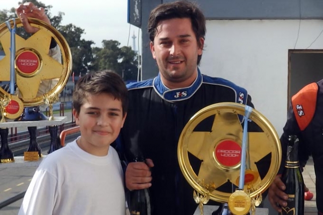 Diego Chao ganó por segunda vez en el 2015 y escaló al tercer lugar en el campeonato de la Clase A con el Chevrolet N° 69.