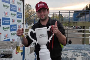 El de Gral. Rivas debutó y ganó en la Clase A del Procar4000 en la 4° fecha de la temporada en La Plata.