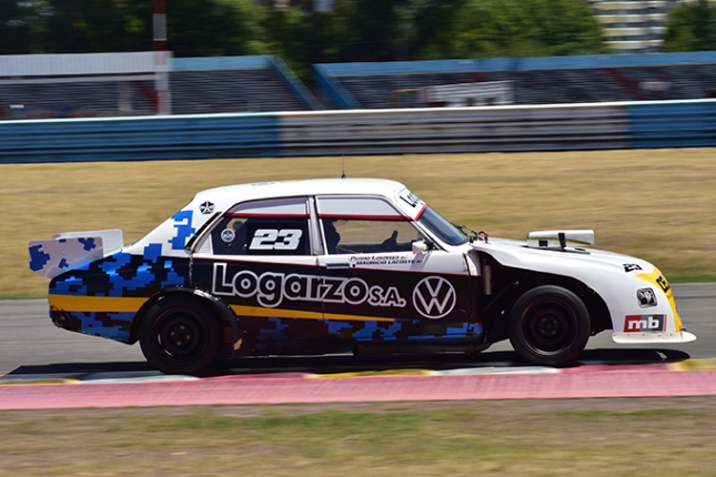 LOGARZO Y EL CAMPEÓN GANARON EN EL PROCAR2000