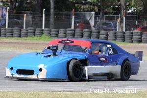 Adrian Ciocci se golpeó muy fuerte en la zona de Ascari luego de haber tenido un problema en la dirección de su auto. Por suerte hoy se está recuperando favorablemente en su casa.