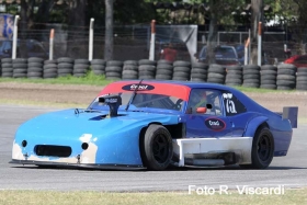 Adrian Ciocci se golpeó muy fuerte en la zona de Ascari luego de haber tenido un problema en la dirección de su auto. Por suerte hoy se está recuperando favorablemente en su casa.