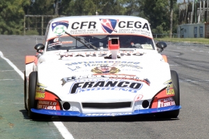 Nahuel Fucci a fondo en plena recta del Gálvez con el Chevrolet 400 preparado por el Porreca Motorsport.