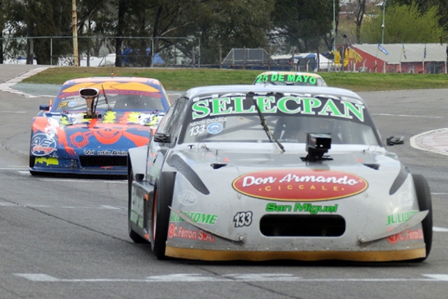 Armando &quot;Nenin&quot; Ciccale ganó por primera vez en el Procar4000 alcanzando su 3º podio consecutivo con la Chevy Nº 133.