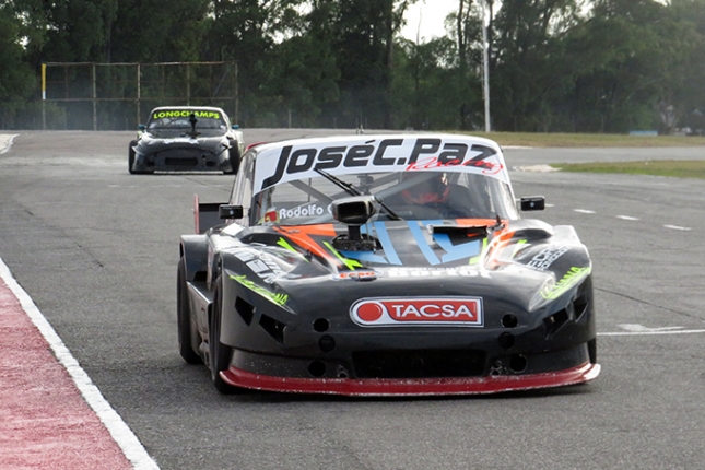 Roque Caggiano en su primera experiencia en la Clase B del Procar4000 ganó en la última fecha del año.