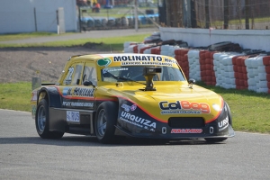 El Ford N°72 pudo disputar su primera carrera en la categoria y llegar con el total de vueltas a la bandera a cuadros