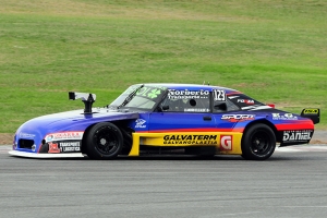 La Chevy ddel MG Competición conducida por Leandro Elizalde logró terminar dentro del &quot;top ten&quot; en la segunda final del año.