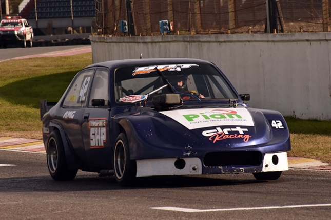 El Opel con el que Hugo Espinosa debutará en el Procar2000 el fin de semana en el Gálvez.