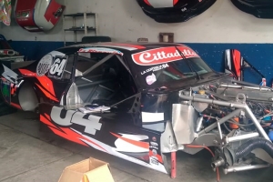 Omar La Cortiglia y la Chevy con la que afrontarán su segundo año en la Clase A del Procar4000.