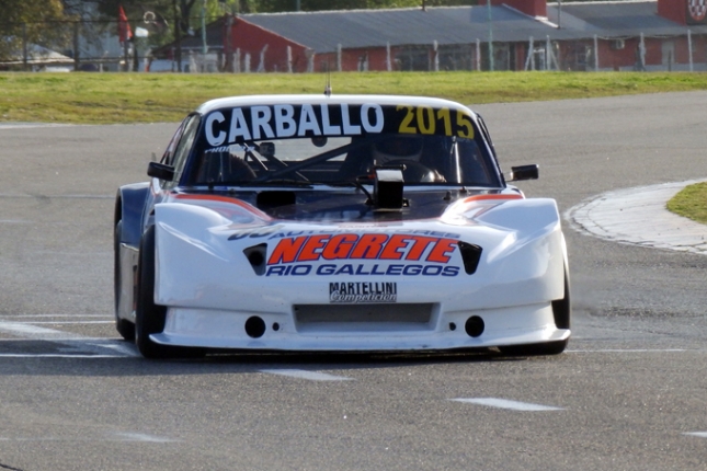 Imparable. Intratable. Diego Chao ganó por cuarta vez consecutiva con la Chevy N° 69, a falta de una fecha para el final es el único puntero del campeonato y es firme candidato al título.