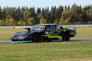 El de Longchamps se anota en la pelea por el titulo 