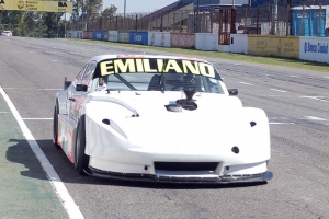 Gabriel Espindola logró su primera victoria en la Clase B del Procar4000 con la Chevy Nº 9 y lidera el campeonato con 23 puntos.