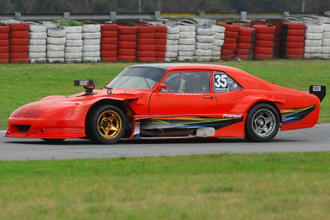 Martin D´amato pega la vuelta en la 7º fecha del año de la Clase B con la Chevy Nº 35.