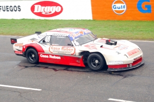 Diego Chao ganó, sumó y se escapó en la punta del campeonato de la Clase A del Procar4000.