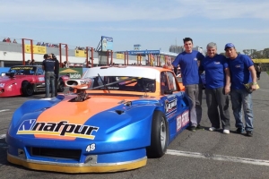 Guillermo Ferrón sumó su tercer podio consecutivo en la Clase A del Procar4000 y sigue dando batalla por el &quot;1&quot;.