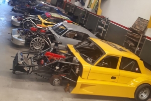 El taller del Diego Martinez Chasis a pleno con todos sus autos a la espera de la primera fecha de la temporada 2019 del Procar4000.