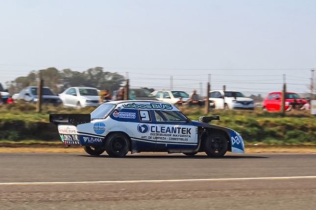 GRUCCIO VOLVIÓ A LA VICTORIA