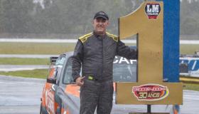 HUGO ESPINOSA JUNTO AL OPEL SE MOSTRARON FIRMES