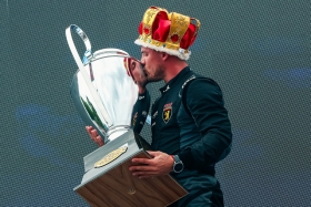 ROSSI, VENCEDOR Y BI CAMPE&Oacute;N